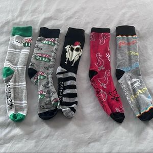 FRIENDS Set of 5 Socks